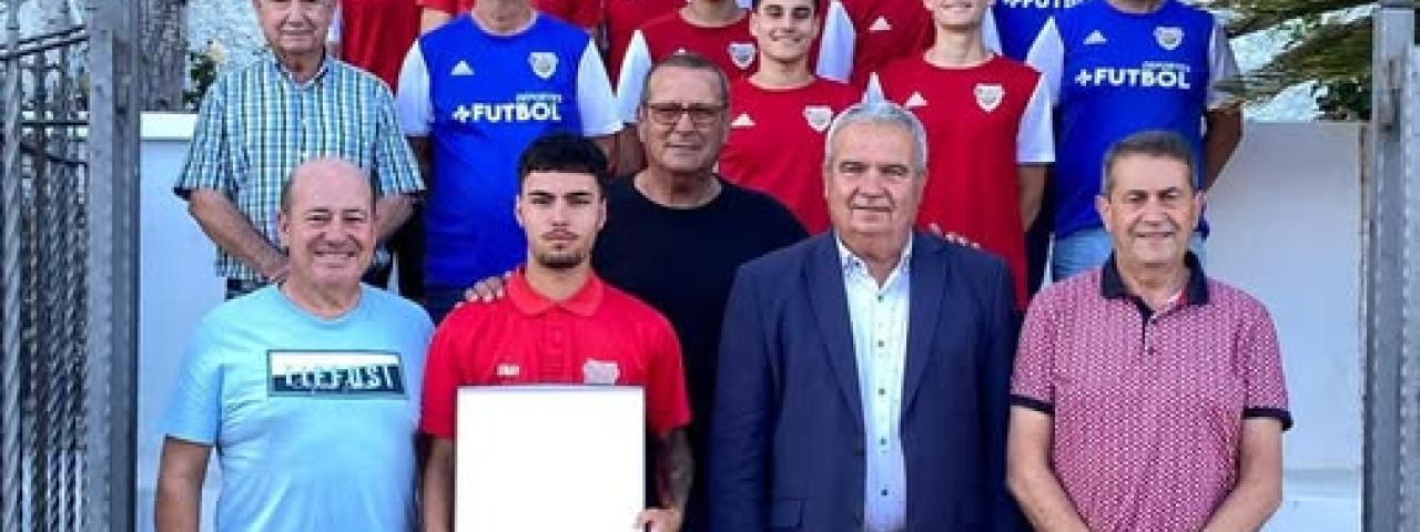 Recibimos a los jugadores juveniles de la UD Las Zocas