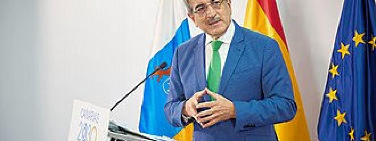 Román Rodríguez: "Canarias necesita un gobierno que asuma sus responsabilidades sociales, económicas y medioambientales, y no culpe a otros de su manifiesta incompetencia"