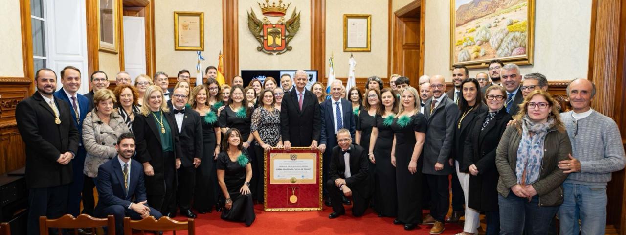 El Ayuntamiento de La Orotava concede la Medalla de Oro a la Coral Liceo Taoro