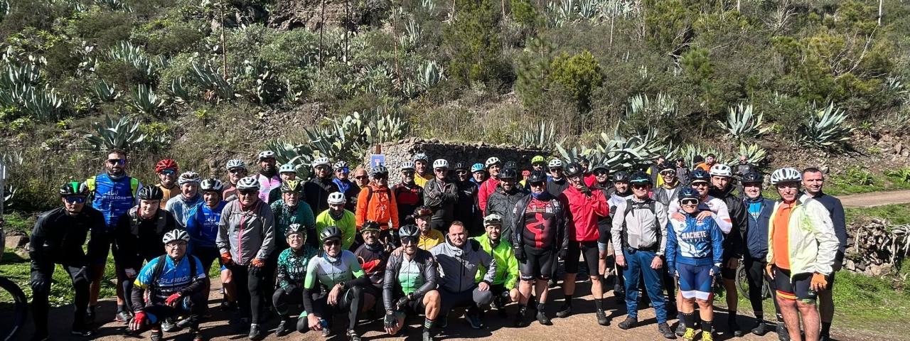 Casi un centenar de personas participan en la XVII Marcha ciclista Monte del Agua de Buenavista