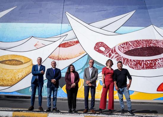El mural p&uacute;blico m&aacute;s grande de Canarias est&aacute; en Candelaria y lo firma el artista Pepe D&aacute;maso