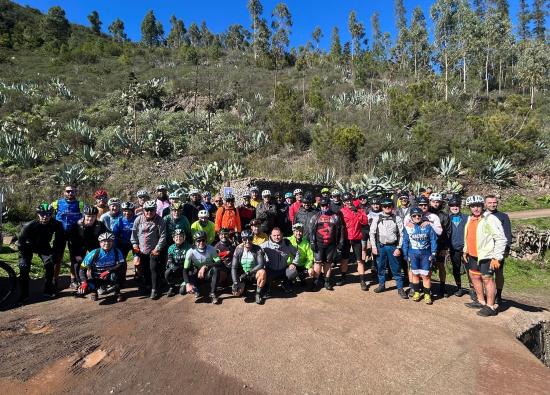 Casi un centenar de personas participan en la XVII Marcha ciclista Monte del Agua de Buenavista