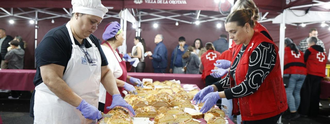 La Orotava volvi&oacute; a disfrutar del Rosc&oacute;n de Reyes gigante