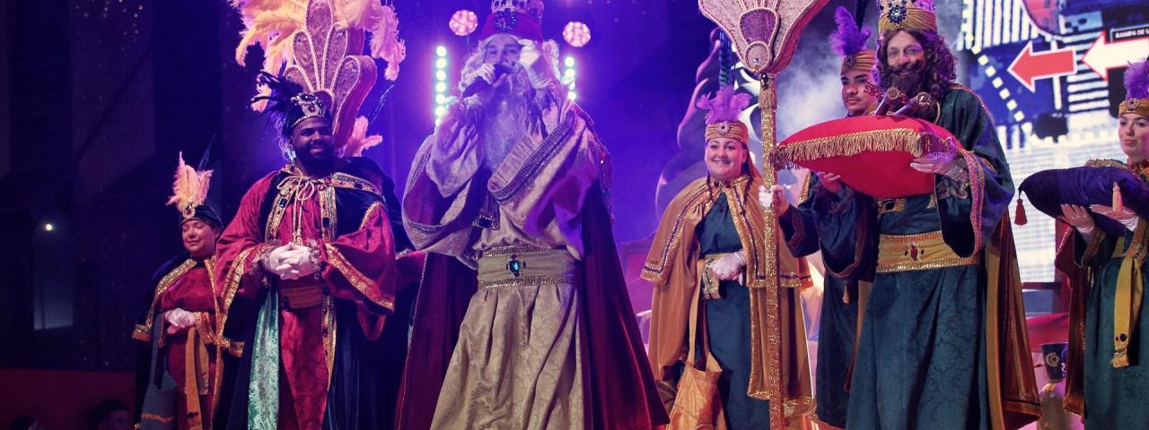 La Noche de los Sue&ntilde;os llena de ilusi&oacute;n y valores las calles de Candelaria en la v&iacute;spera del D&iacute;a de Reyes