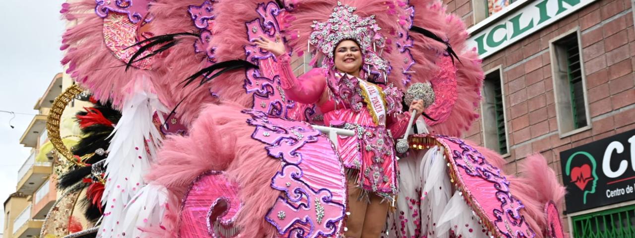 Tacoronte celebra un multitudinario coso apoteosis por el entorno comercial de La Estación