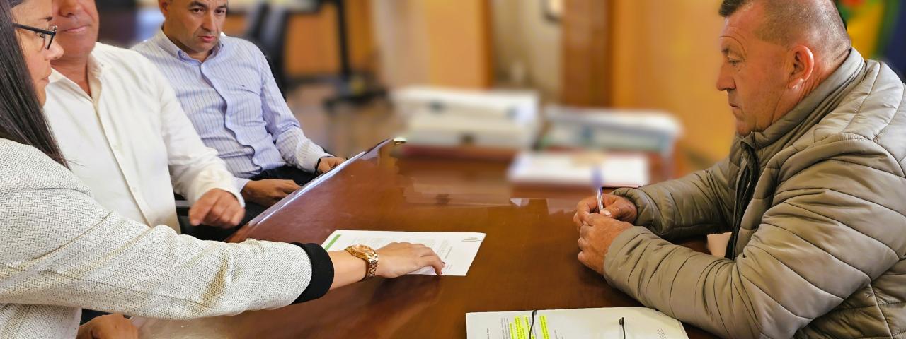 El Ayuntamiento incorpora y da la bienvenida a un nuevo t&eacute;cnico arquitecto