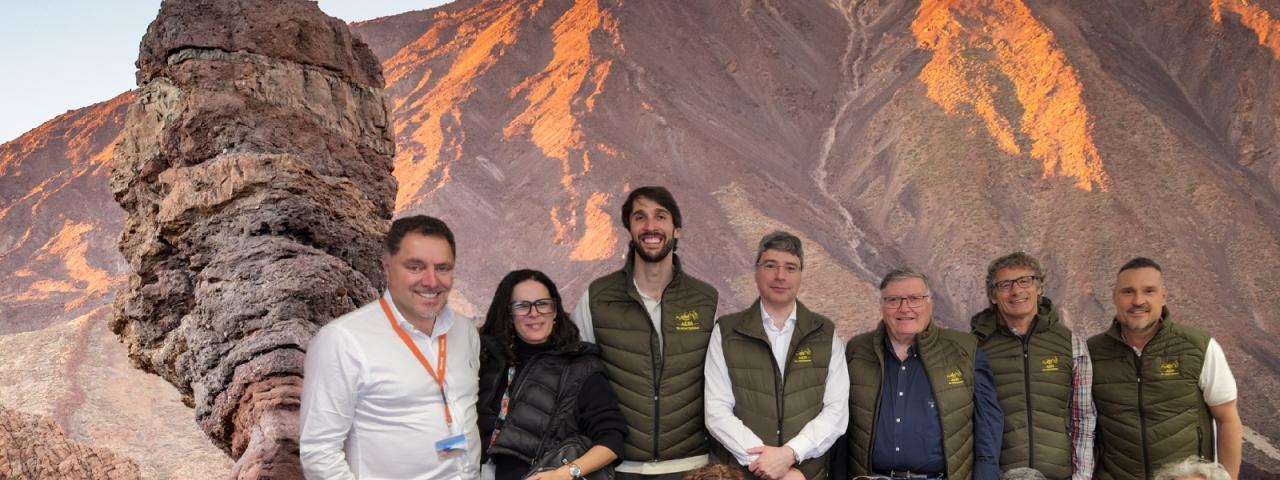 La gestión sostenible del Teide despierta interés en el operador turístico del Monasterio y el Teleférico de Montserrat