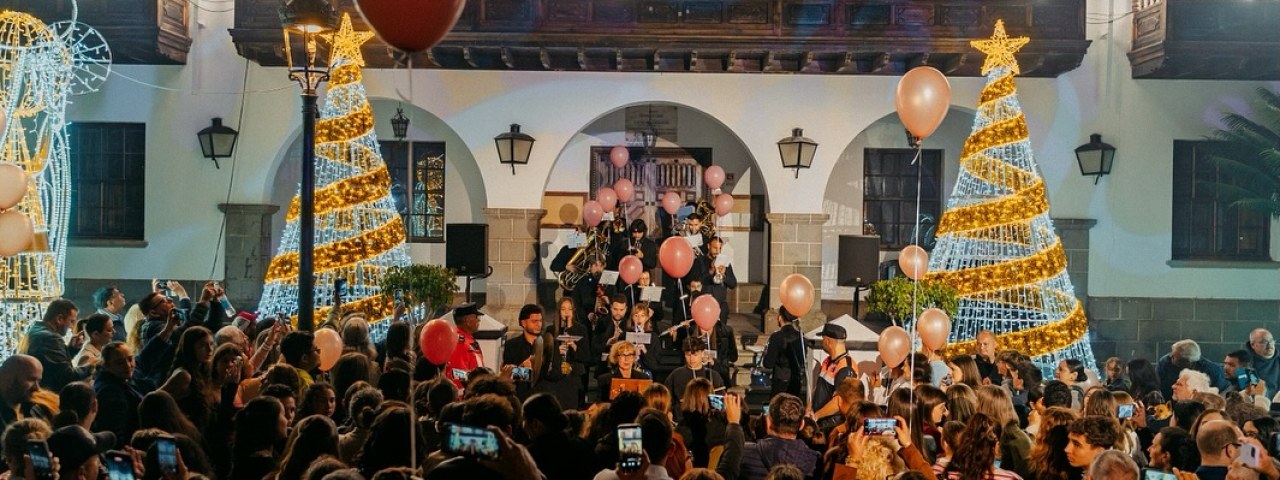 El Ayuntamiento de Los Llanos de Aridane anima a decorar balcones, fachadas y negocios esta Navidad