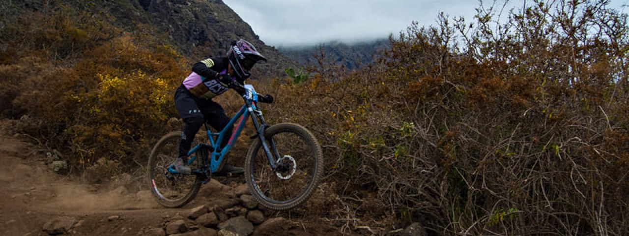 Un centenar de inscritos en la prueba de ciclismo extremo del descenso de La Peña, que se celebra el domingo en Buenavista