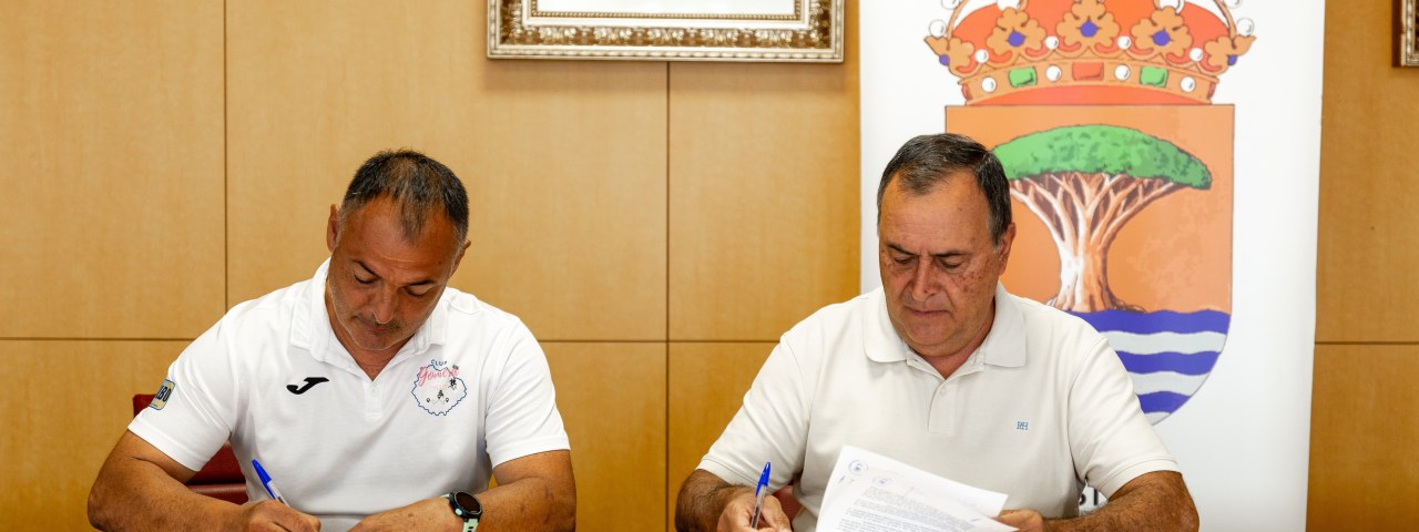 El Ayuntamiento de Alajeró y el 'Club Gomera Trail' firman un convenio de colaboración para impulsar la IX Trail Alajeró