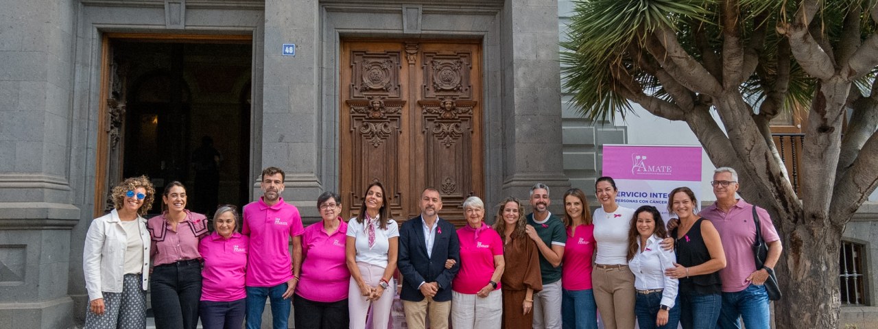 Santa Cruz colabora con Amate y el sector del taxi en el Día Mundial contra el Cáncer de Mama