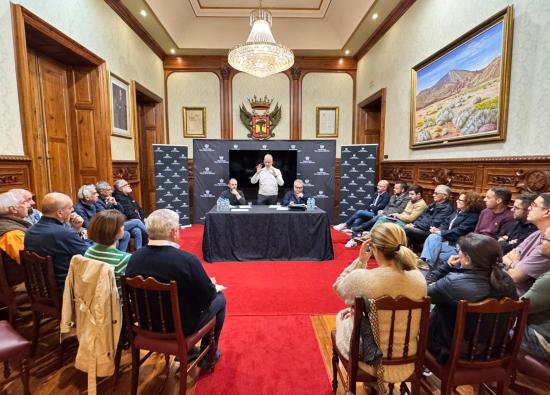 La Comisi&oacute;n Mixta de las Fiestas Patronales de La Orotava aprueba por unanimidad mantener las fechas de todos los actos programados salvo el Baile de Magos que se adelanta al viernes 5 de junio