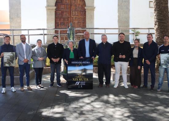 La XIX Ruta del Camino del Hermano Pedro y la I Vertical refuerzan el valor cultural y social del primer santo canario