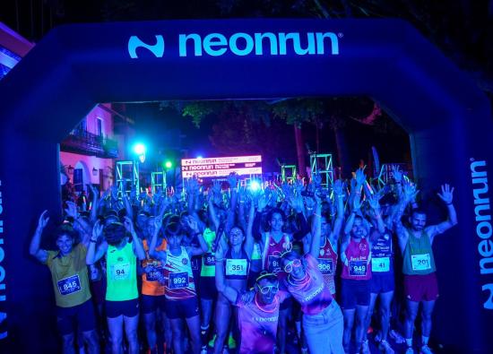 La X Neon Run hace brillar a Los Llanos de Aridane con deporte, m&uacute;sica y luz