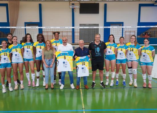 Gu&iacute;a arropa al Gu&iacute;a CDV Universidad Fernando Pessoa Canarias en su camino hacia la &eacute;lite del voleibol nacional