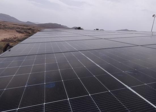El Ayuntamiento de Antigua impulsa la descarbonizaci&oacute;n del ciclo integral del agua con dos nuevas instalaciones fotovoltaicas