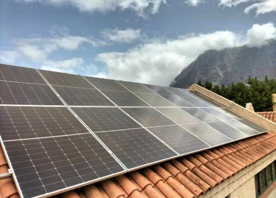 La Frontera ahorra m&aacute;s de 30.000 euros al a&ntilde;o gracias a la energ&iacute;a solar