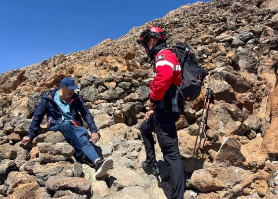 La Polic&iacute;a Auton&oacute;mica interviene en el rescate de un senderista el Teide